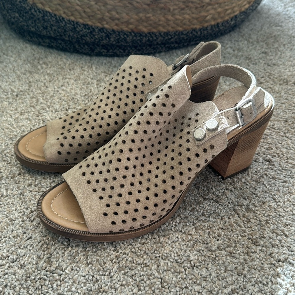 Suede Open Toe Ankle Strap Sandals